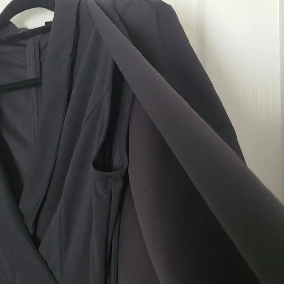 Dress - Picture 4 of 4